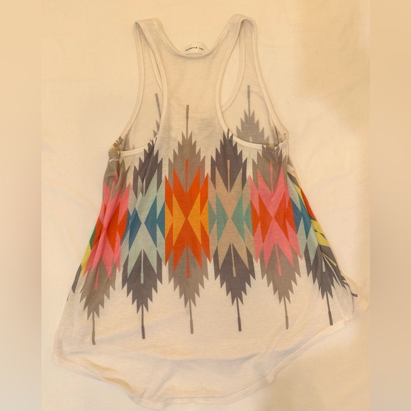 Patterned Tank - Picture 4 of 4